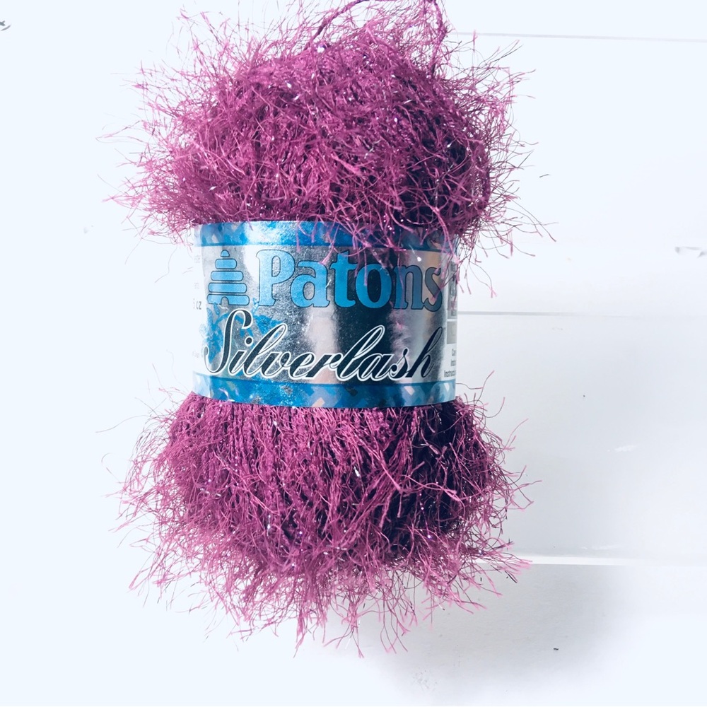 Patons Silverlash 4 Medium Metallic Eyelash Yarn 1.75oz Maroon Magic 81405